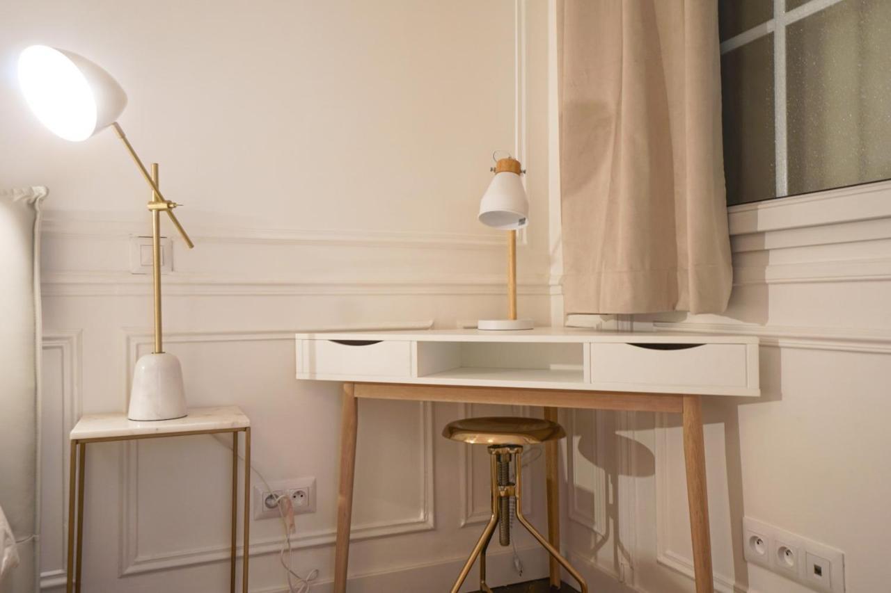 Modern Flat Close To The Eiffel Tower Paris Exterior foto